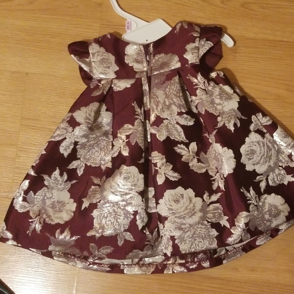 Baby dresses - Picture 4 of 5